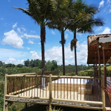 deck-en-madera-jacuzzis-y-mesones-gyg-3