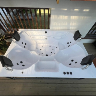 jacuzzi-heliconia-i-4-personas-jacuzzis-y-mesones-gyg-2