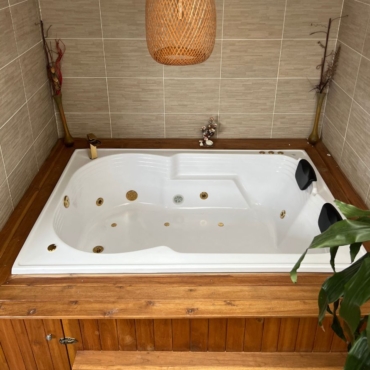 jacuzzi-imperio-i-2-personas-jacuzzis-y-mesones-gyg-1