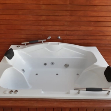 jacuzzi-imperior-iii-2-personas-jacuzzis-y-mesones-gyg-2